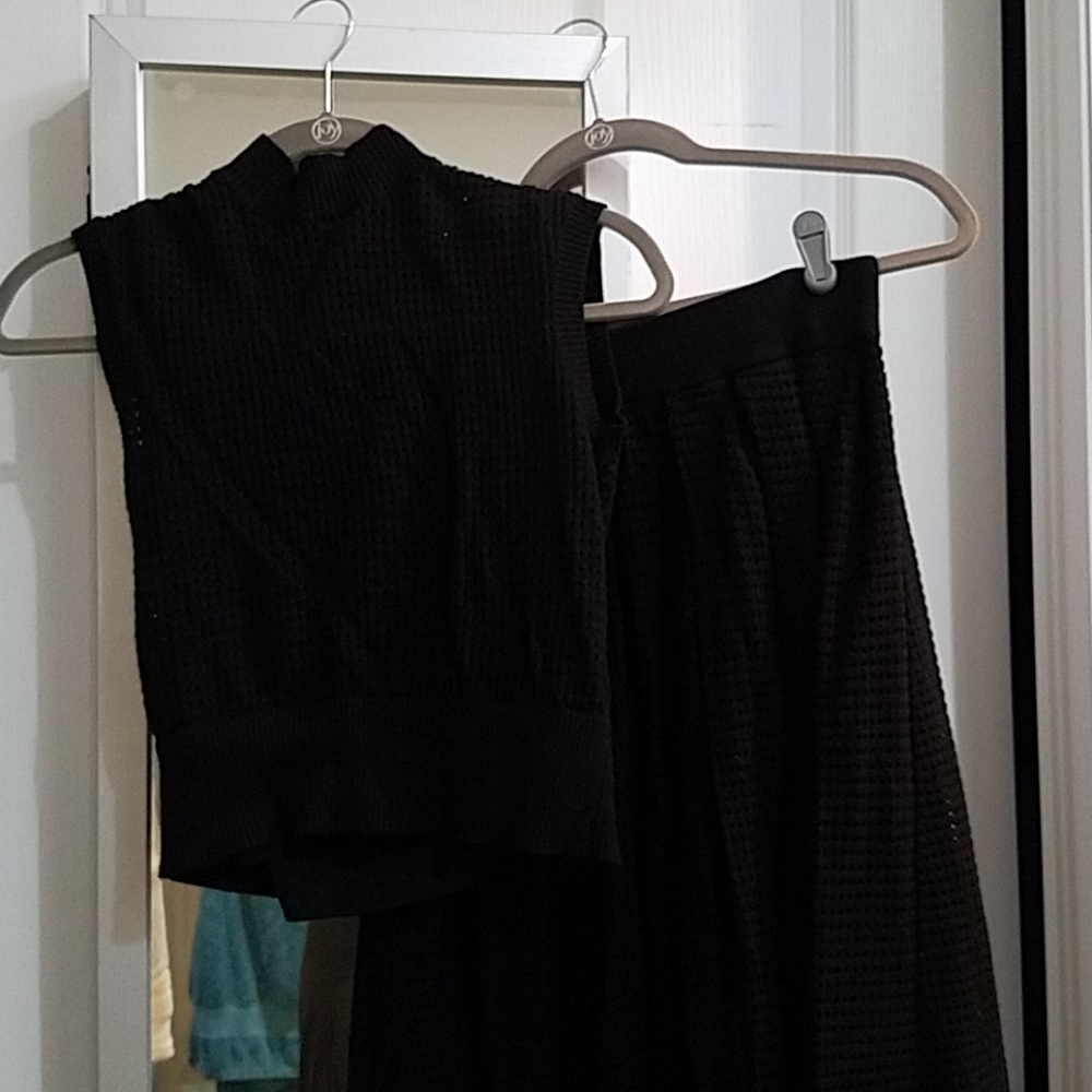 Black Skirt set